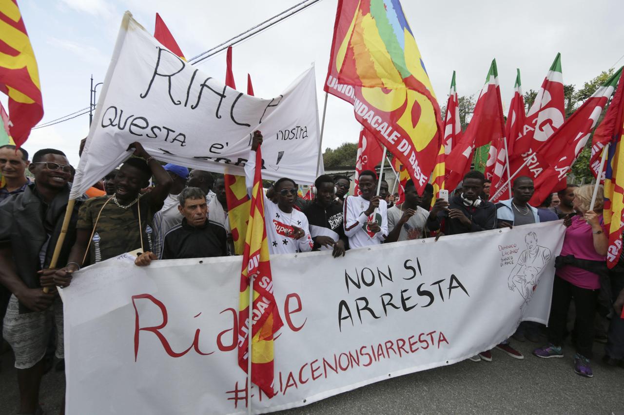 riace_manifestazione_fg